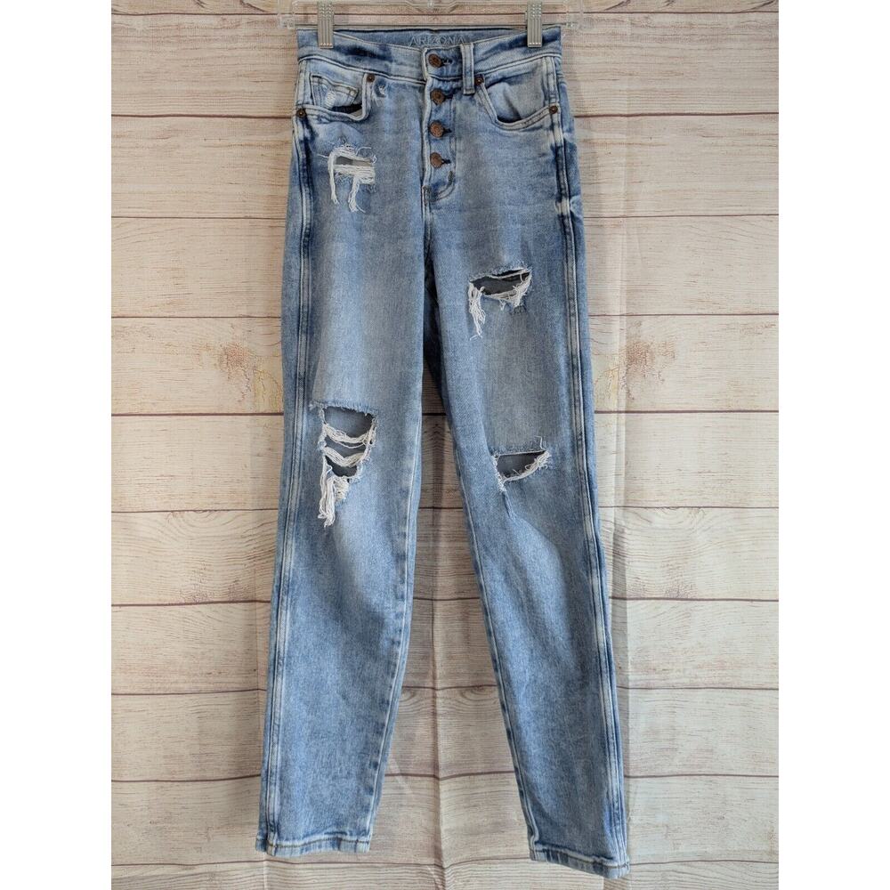 Arizona Women's Juniors Size 1 Blue High Rise Distressed Curvy Stretch Mom Jean
